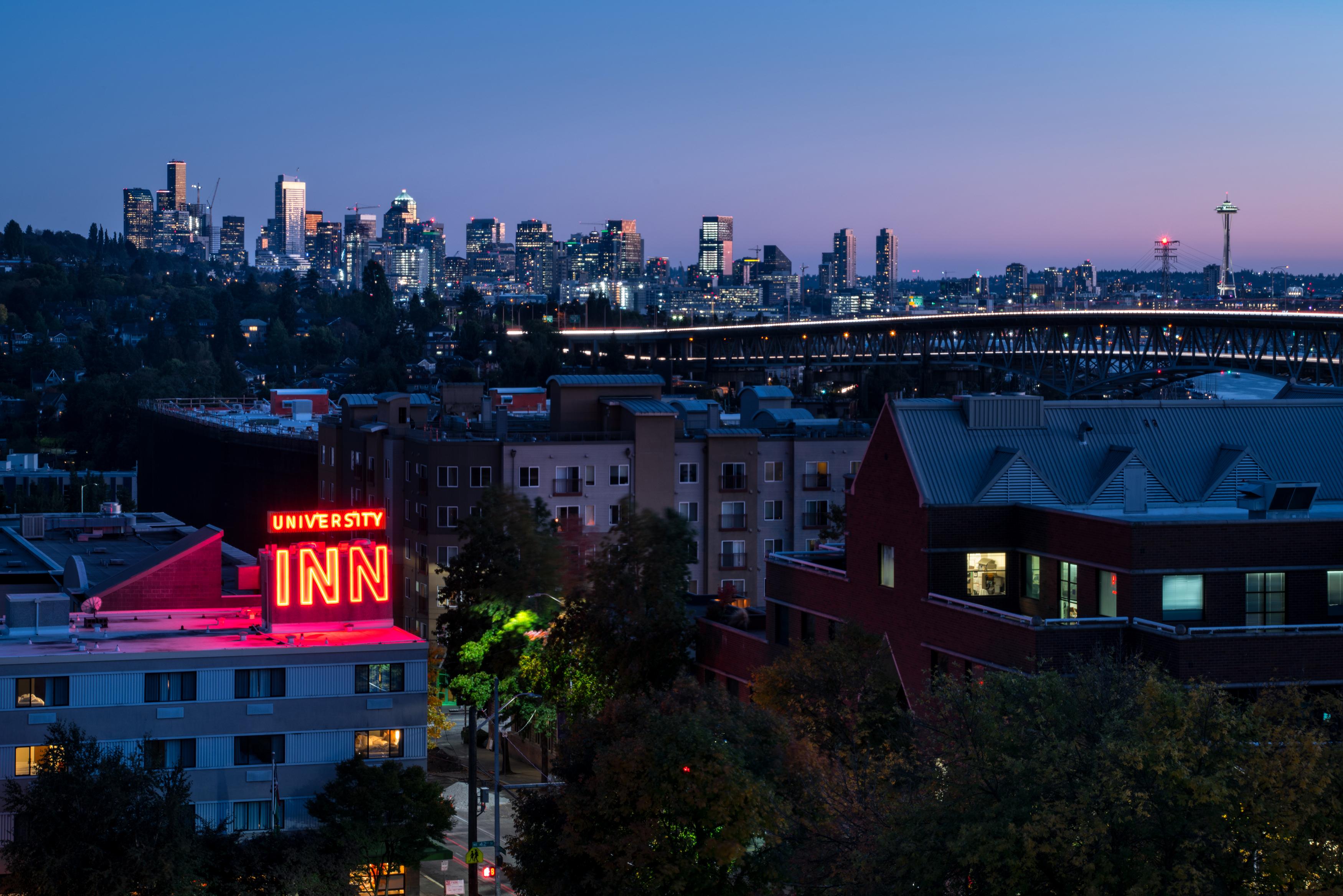 Staypineapple, University Inn, University District Seattle Exterior photo