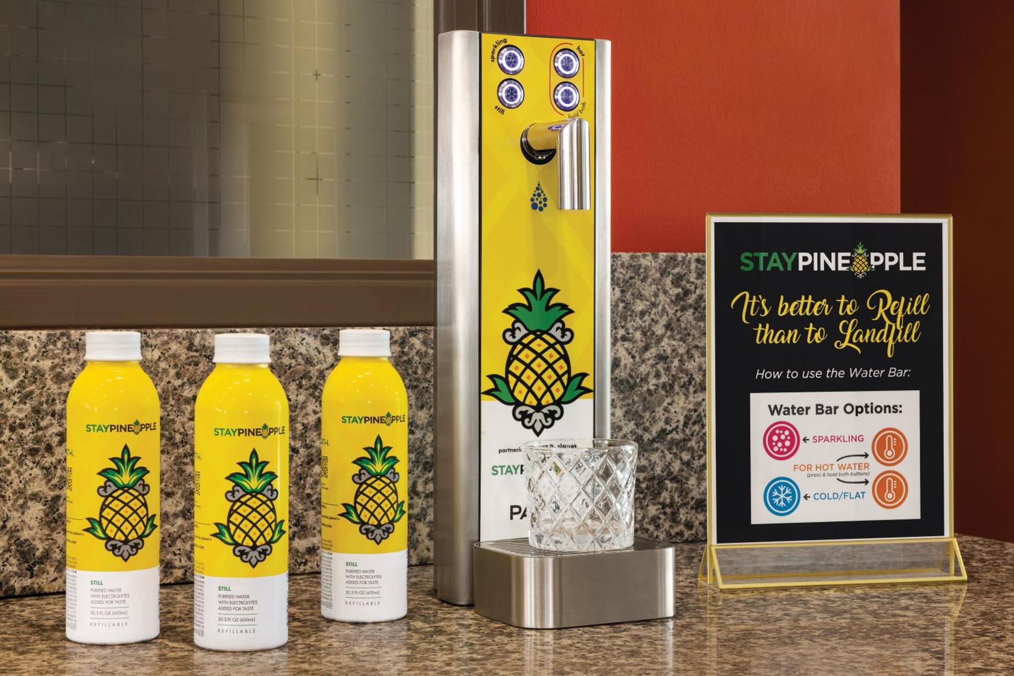 Staypineapple, University Inn, University District Seattle Exterior photo